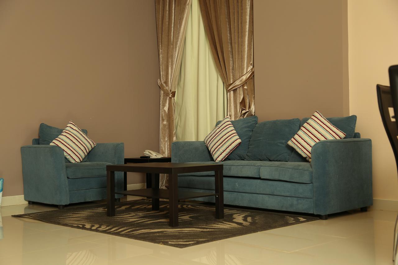 Dar Hashim Hotel Apartments - Al Morouj ริยาดห์ ภายนอก รูปภาพ